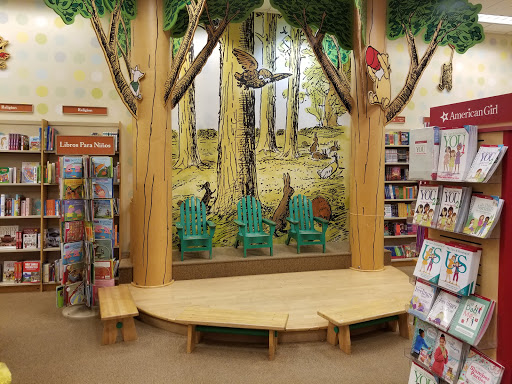 Book Store «Barnes & Noble», reviews and photos, 5959 Triangle Town Blvd, Raleigh, NC 27616, USA