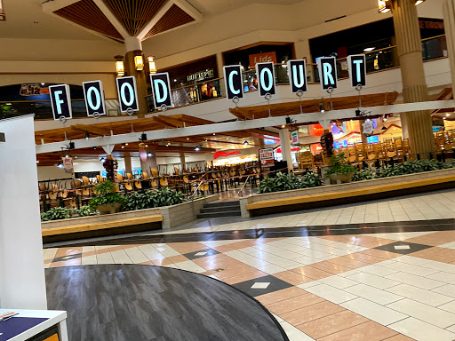Shopping Mall «Stratford Square Mall», reviews and photos, 152 Stratford Dr, Bloomingdale, IL 60108, USA