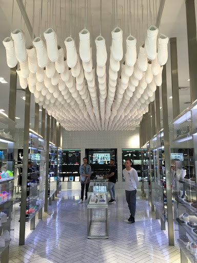 Clothing Store «Kith Brooklyn», reviews and photos, 233 Flatbush Ave, Brooklyn, NY 11217, USA