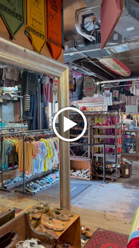 Vintage Clothing Store «10 ft Single by Stella Dallas», reviews and photos, 285 N 6th St, Brooklyn, NY 11211, USA