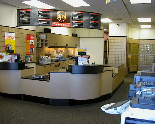 Shipping and Mailing Service «The UPS Store», reviews and photos, 673 Potomac Station Dr, Leesburg, VA 20176, USA