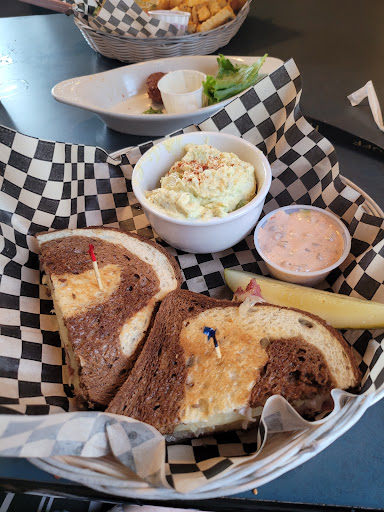 Restaurant «DuckTales Kitchen», reviews and photos, 612 N Devine Rd, Vancouver, WA 98661, USA