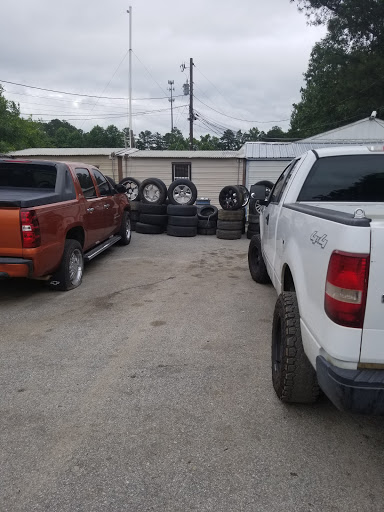 Auto Parts Store «Quality Used Auto Parts», reviews and photos, 199 Roberts Rd, Fayetteville, GA 30214, USA