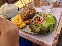 Hamburger du Restaurant La Plage de l'Île d'Or à Saint-Raphaël - n°4