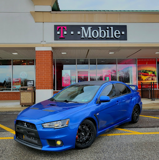 T-Mobile, 3670 Center Rd, Brunswick, OH 44212, USA, 