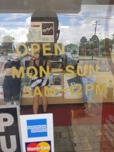 Donut Shop «Shipley Do-Nuts», reviews and photos, 507 W Moore Ave, Terrell, TX 75160, USA