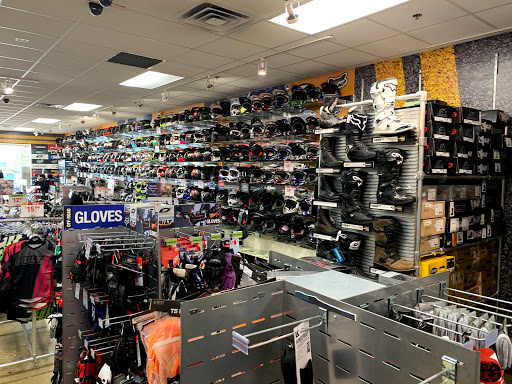 Motorcycle Parts Store «Cycle Gear», reviews and photos, 695 E Golf Rd, Schaumburg, IL 60173, USA