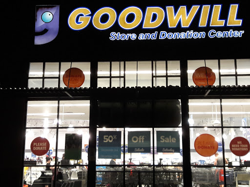 Thrift Store «Grand & Mountain View Goodwill Retail Store & Donation Center», reviews and photos, 14063 W Grand Ave, Surprise, AZ 85374, USA