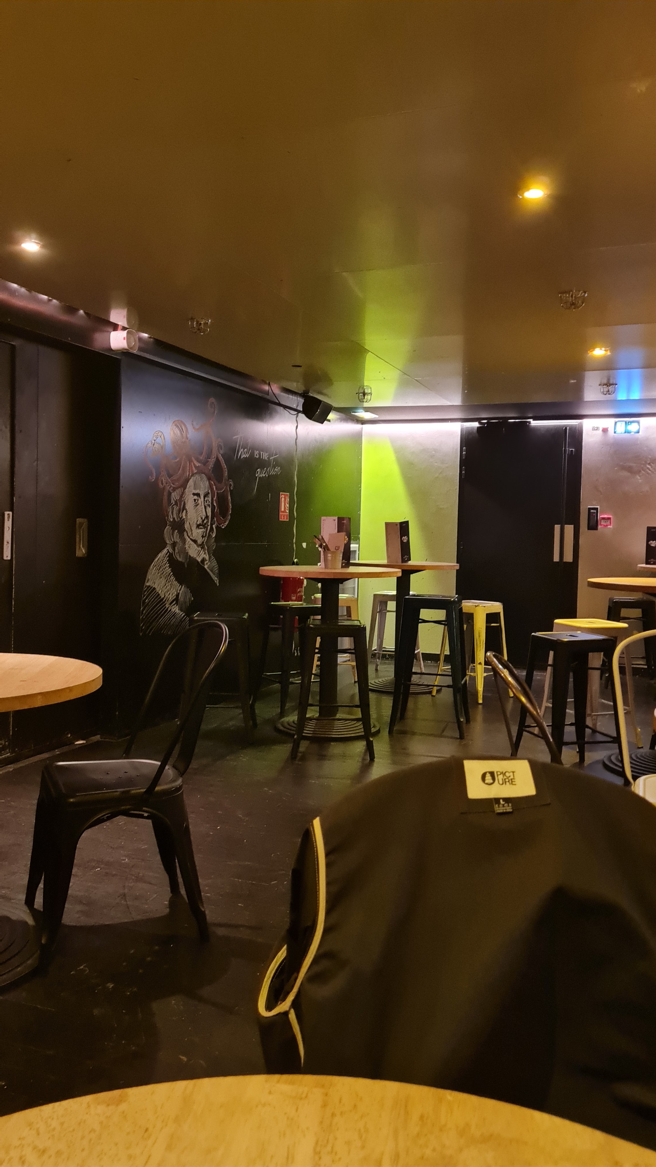 Photo n° 3 de l'avis de Holy. fait le 11/06/2023 à 09:17