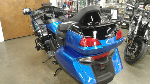 Motorcycle Dealer «Sindt Motor Sales», reviews and photos, 4460 Dodge St, Dubuque, IA 52003, USA