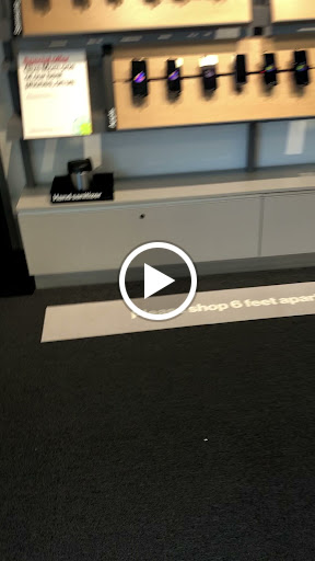Cell Phone Store «Verizon», reviews and photos, 19230 Alderwood Mall Pkwy #150, Lynnwood, WA 98036, USA