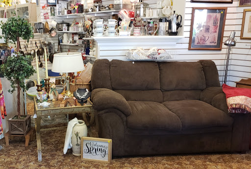 Thrift Store «Hand to Hand Thrift Store», reviews and photos, 785 Terryville Ave, Bristol, CT 06010, USA