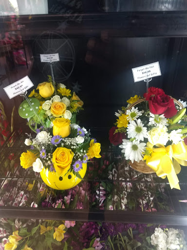 Florist «Forget Me Not Flowers & Gifts», reviews and photos, 423 Crain Hwy S, Glen Burnie, MD 21061, USA