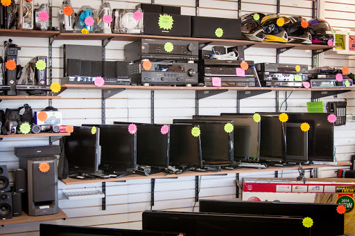 Pawn Shop «Capital City Loan & Jewelry», reviews and photos, 200 Atlantic St, Roseville, CA 95678, USA