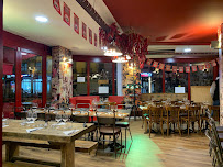 Atmosphère du Restaurant français Chez Papa Asnières à Asnières-sur-Seine - n°12