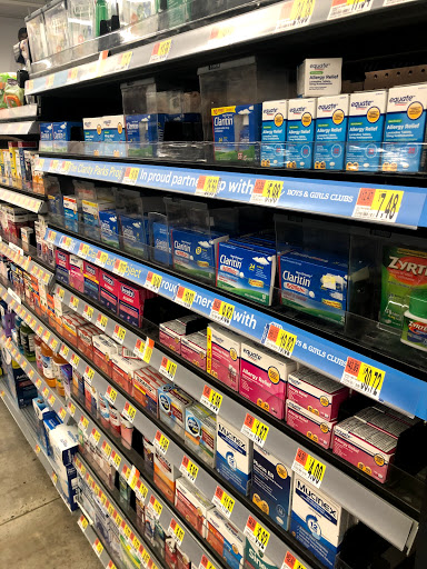 Discount Store «Walmart», reviews and photos, 301 Falls Blvd, Quincy, MA 02169, USA