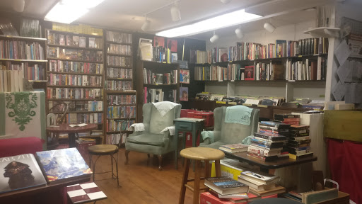 Used Book Store «Every Thing Goes Book Cafe and Neighborhood Stage», reviews and photos, 208 Bay St, Staten Island, NY 10301, USA