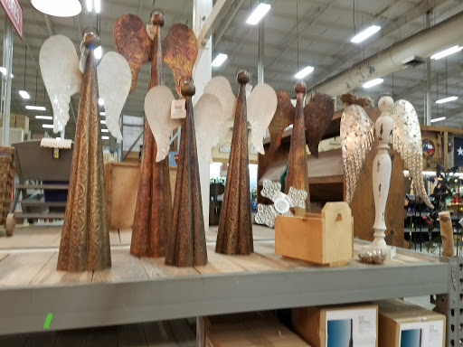 Hardware Store «Sutherlands Lumber #3119», reviews and photos, 4545 College St, Beaumont, TX 77707, USA