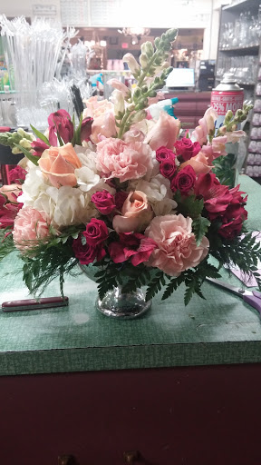 Florist «Shaw And Boehler Florist», reviews and photos, 31 Clinton Ave, Cortland, NY 13045, USA