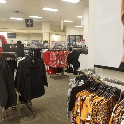 Shopping Mall «Montclair Place», reviews and photos, 5060 N Montclair Plaza Ln, Montclair, CA 91763, USA