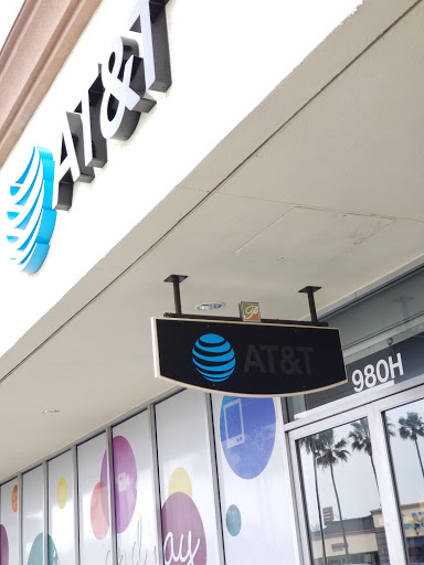 Cell Phone Store «AT&T», reviews and photos, 980 N Western Ave h, San Pedro, CA 90732, USA