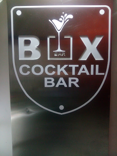 BOX COCKTAIL BAR