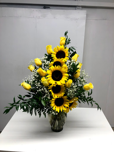 Florist «Flowers to Go Miami», reviews and photos, 7068 NW 50th St, Miami, FL 33166, USA