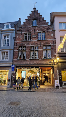 Beoordelingen van Kleding De Kat in Brugge - Kledingwinkel