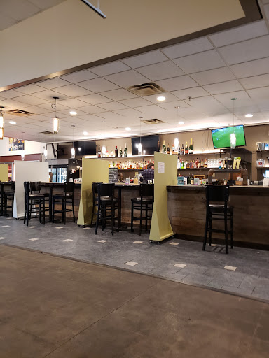 Hamburger Restaurant «Dilly. Bistro, Bar & Bottle Shop», reviews and photos, 6818 Wooster Pike, Cincinnati, OH 45227, USA