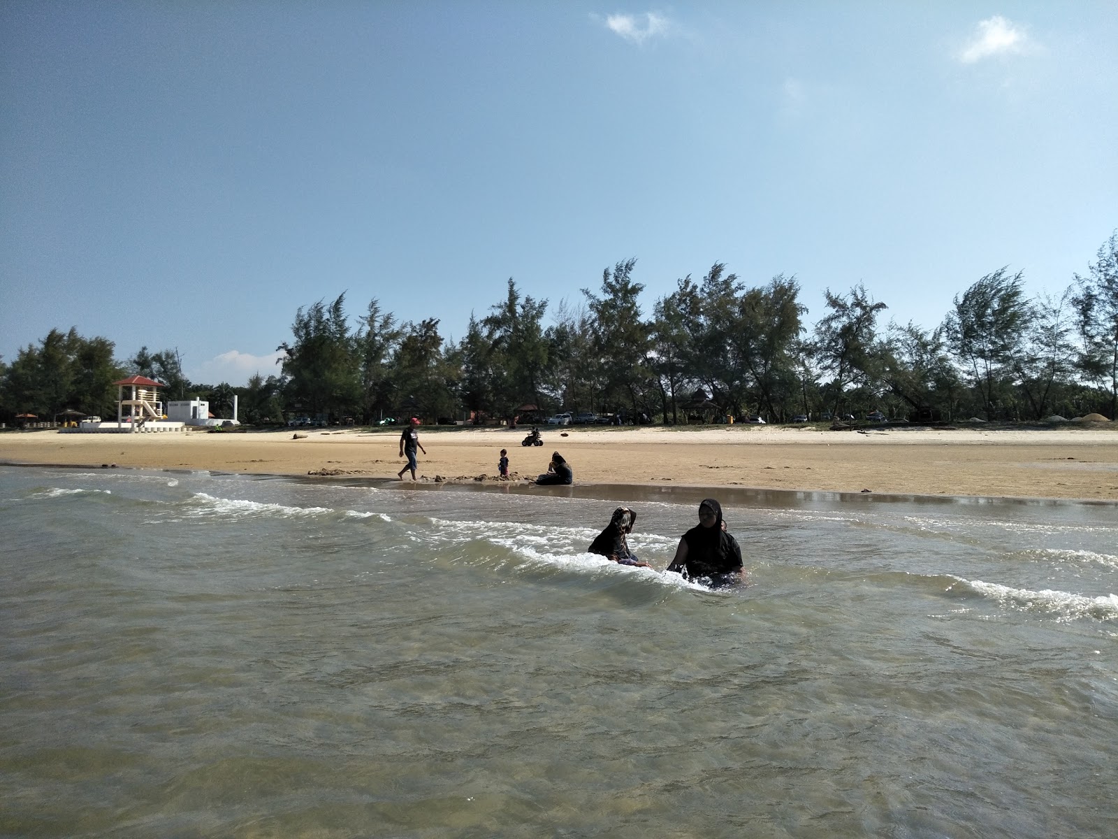 Foto de Lagenda Beach - lugar popular entre os apreciadores de relaxamento