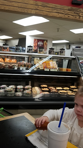 Grocery Store «Reams Grocery Springville», reviews and photos, 759 E 400 S, Springville, UT 84663, USA