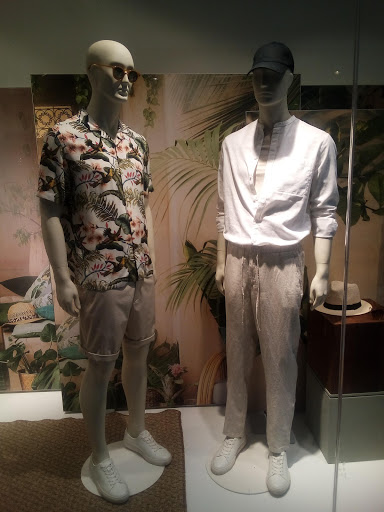 Clothing Store «H&M», reviews and photos, 49 W Maryland St #166, Indianapolis, IN 46204, USA