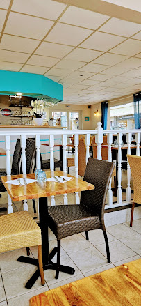 Atmosphère du Restaurant français LA VILLA DE LUC à Luc-sur-Mer - n°7
