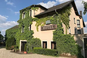 Hotel Zur Linde image