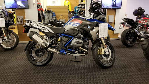 BMW Motorcycle Dealer «BMW Motorcycles of Western Oregon», reviews and photos, 12010 SW Garden Pl, Portland, OR 97223, USA