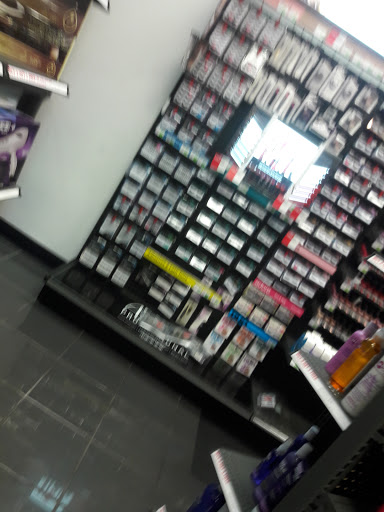 Beauty Supply Store «Sally Beauty», reviews and photos, 3593 Riverdale Rd #107, Memphis, TN 38115, USA