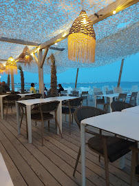 Atmosphère du Le B - Restaurant de plage à La Baule-Escoublac - n°16