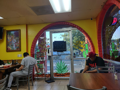 Taqueria El Huarache - 3115 R St, Merced, CA 95348