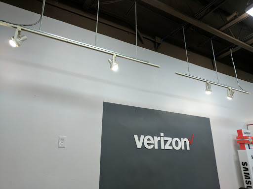 Cell Phone Store «GoWireless Verizon Authorized Retailer», reviews and photos, 917 W Huntington Dr, Monrovia, CA 91016, USA