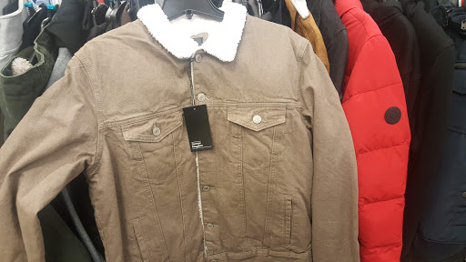 Department Store «T.J. Maxx», reviews and photos, 231 Airport Plaza Blvd, Farmingdale, NY 11735, USA