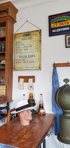 Barber Shop «Reeds Barber Shop», reviews and photos, 118 Gravel Pike, Pennsburg, PA 18073, USA