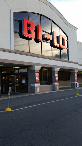 Grocery Store «Harveys Supermarket», reviews and photos, 4430 The Plaza, Charlotte, NC 28215, USA