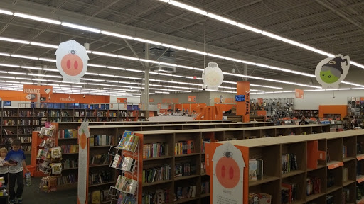 Used Book Store «2nd & Charles», reviews and photos, 12747 Jefferson Ave, Newport News, VA 23602, USA