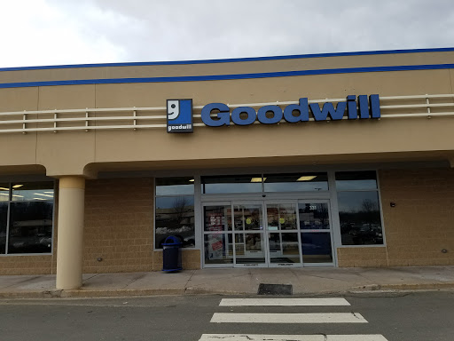Goodwill Bloomfield Store & Donation Station, 331 Cottage Grove Rd, Bloomfield, CT 06002, USA, 