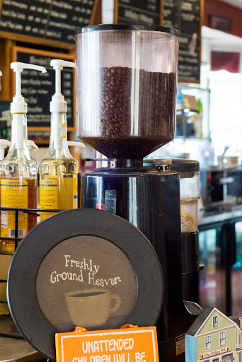 Wine Bar «Thirsty Mind Coffee and Wine Bar», reviews and photos, 23 College St # 6, South Hadley, MA 01075, USA