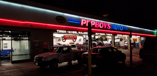 Auto Parts Store «Pep Boys Auto Parts & Service», reviews and photos, 6125 Hollywood Blvd, Hollywood, CA 90028, USA