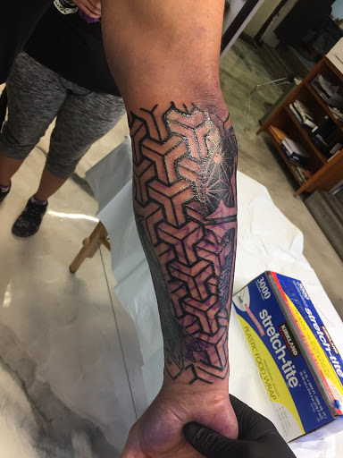 Tattoo Shop «Flesh Electric Tattoo», reviews and photos, 2110 McCullough Ave, San Antonio, TX 78212, USA