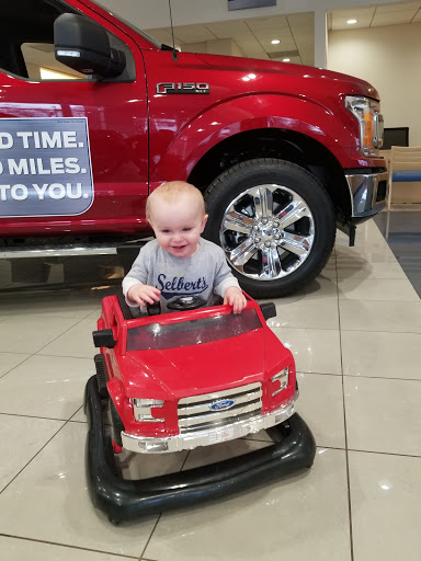 Ford Dealer «Suntrup Ford Kirkwood», reviews and photos, 10340 Manchester Rd, Kirkwood, MO 63122, USA