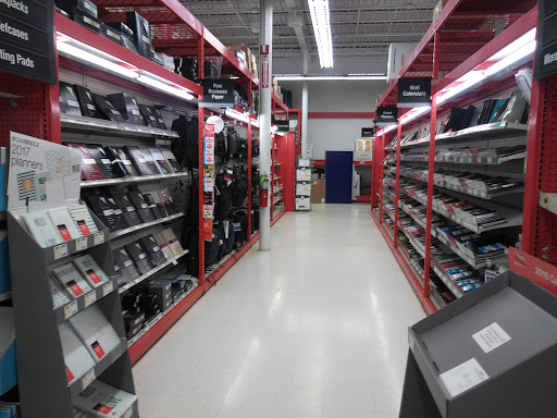 Office Supply Store «Staples», reviews and photos, 23131 Michigan Ave, Dearborn, MI 48124, USA