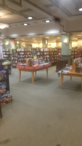 Book Store «Barnes & Noble», reviews and photos, 102 Park Ave #1, Willow Grove, PA 19090, USA